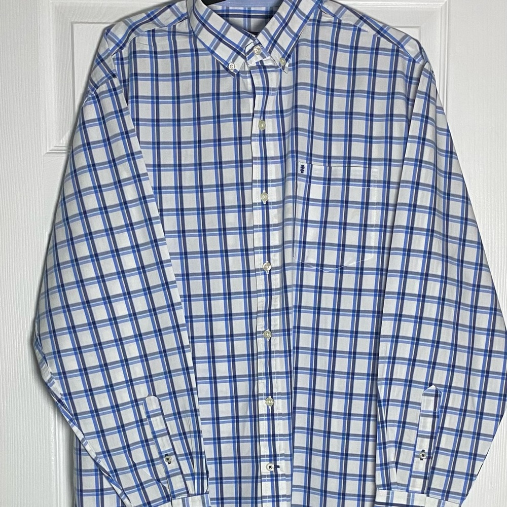 Izod Men's Blue and White Plaid Shirt